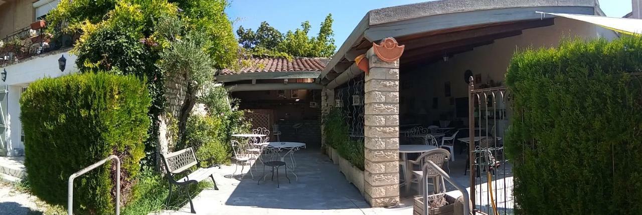 Hotel Font De Lauro Saumane-de-Vaucluse Luaran gambar